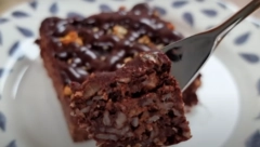 OVO JE BRZA ČOKO FANTAZIJA Napravite kolač sa bananama bez brašna i šećera (VIDEO)