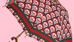 KOŠTA PREKO 140 HILJADA DINARA I NIJE VODOOTPORAN Adidas i Guči izbacili beskoristan kišobran koji ne štiti od kiše, a vredi čitavo bogatstvo!