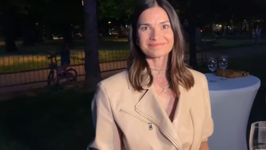 NASTAVLJA SE BAHATO PONAŠANJE MARIJE KARAN Poznata glumica odbila da odgovori na pitanje novinara (VIDEO)