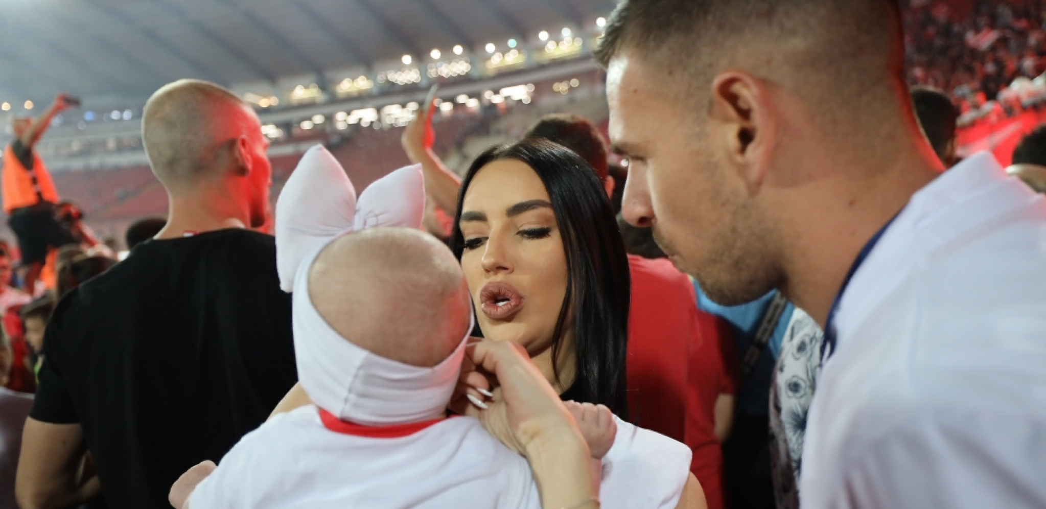 PUKLA SAM PREVIŠE PARA, ALI NE ŽALIM Kaća Grujić za Alo! otkriva ko će uveseljavati goste na njenoj svadbi, a i za kolege je imala jasnu poruku