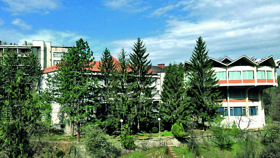 UŽAS Pošli na čist vazduh, završili sa trovanjem u izolaciji: Kada se nastava u prirodi pretvori u pakao
