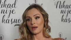 OTKRIVENA MRAČNA PROŠLOST ANABELE ATIJAS Uhodila je dečka, a tek šta je radila ljudima, GUŠILA SE U SUZAMA!