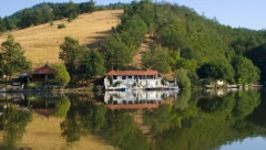 Ruku nisam mogla da pomeram, ovde sam se oporavila: Lekovite vode u Ovčar Banji, smeštena na sat i po od Beograda u prelepom delu Srbije