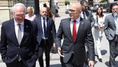 AMERIČKI AMBASADOR PO PRVI PUT U NOVOM SADU Vučević: Vidim dobar put u našoj daljoj saradnji (FOTO)