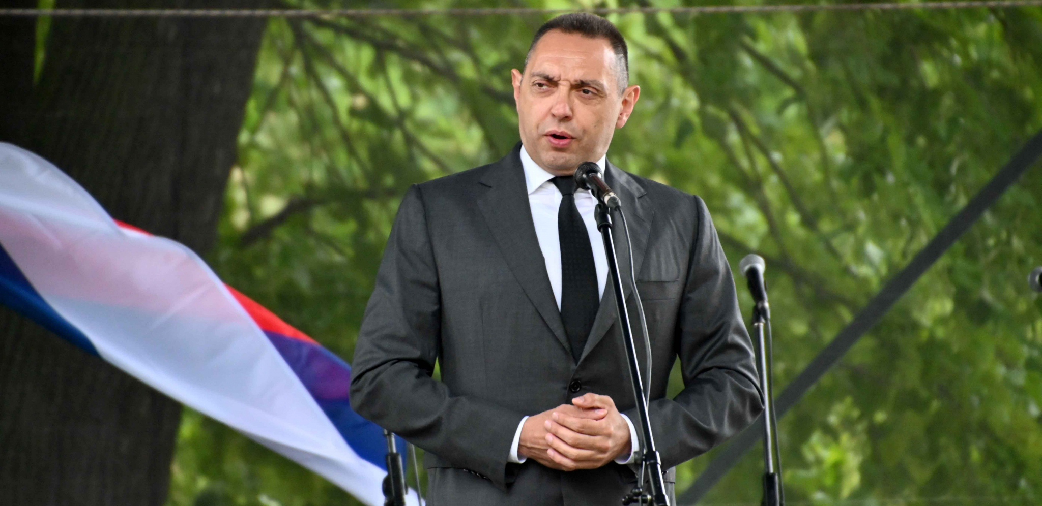 UNUCI USTAŠKIH KOLJAČA, KAKO VAS NIJE SRAMOTA?! Vulin oštro osudio napad na predsednika Vučića