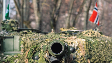 NORVEŠKA PODIGLA VOJSKU! Armija ima specijalnu misiju!