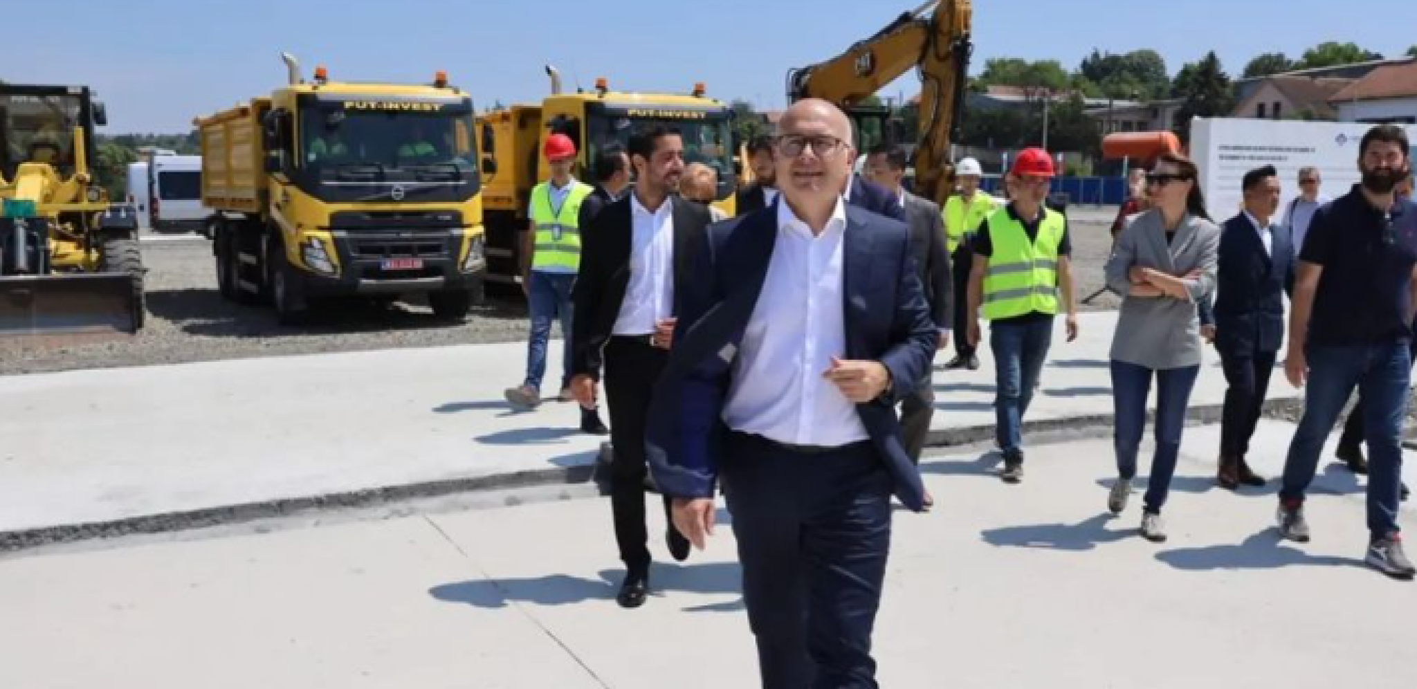 GRADONAČELNIK VUČEVIĆ: Ove godine u puteve je investirano 2,2 milijarde, a spisak urađenih radova je impresivan (FOTO)