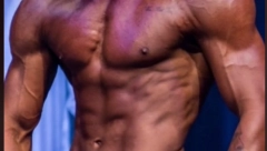 ŽENE ZBOG NJEGOVIH MIŠIĆA OSTAJU BEZ DAHA Drage devojke ovo su njegovi uslovi za vezu!