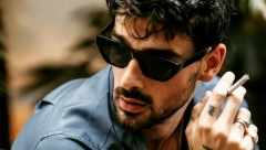 ŽENE TVRDE DA JE OVAJ GLUMAC NAJPOŽELJNIJI MUŠKARAC NA SVETU Proverite zašto mu govore da je pastuv i Apolon 21. veka!