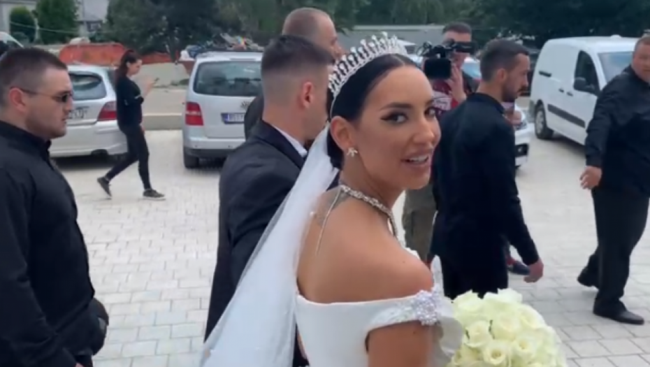 NAJVIŠE BIH VOLELA DA RODIM BLIZANCE Katarina Grujić iskreno za Alo! o životu s fudbalerom Crvene zvezde (VIDEO)