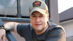 OVO JE SUPRUGA ACE PEJOVIĆA KOJA JE BILA NA IVICI SMRTI Rodila mu je troje dece, malo ko zna čime se bavi, prošla kroz HOROR!