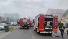 PRVE FOTOGRAFIJE POŽARA U ZEMUNU Pogledajte šta je ostalo od stana, intervencija u toku! (FOTO)
