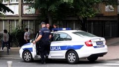 DETALJI NAPADA DEVOJČICE U ZRENJANINU (14) NA ŠKOLSKU DRUGARICU Učenicu posekla šestarom ili perorezom u toaletu škole