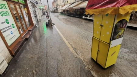 POTOP U IVANJICI Jako nevreme napravilo pustoš, domaćinstva ostala bez struje (FOTO)