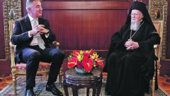 ĐUKANOVIĆ TRAŽI PODRŠKU ZA MIRAŠEVU SEKTU Milo ima novog saveznika, a cilj je potiskivanje SPC!