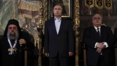 PUTIN BACIO KARTE NA STO I PORUČIO  Petar Prvi je vratio i ojačao teritorije Rusije, ta sudbina je pripala i ovoj generaciji