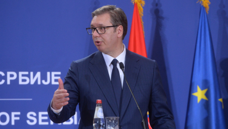 VUČIĆ NAJAVIO POVEĆANJE PLATA Veće zarade za medicinske radnike, evo i kad
