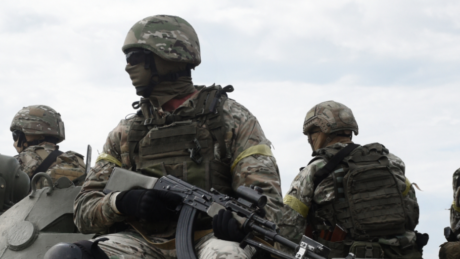 JEL OVO MOGUĆE? Ukrali Rusima oružje ispred nosa! Nesvakidašnji potez na frontu (VIDEO)