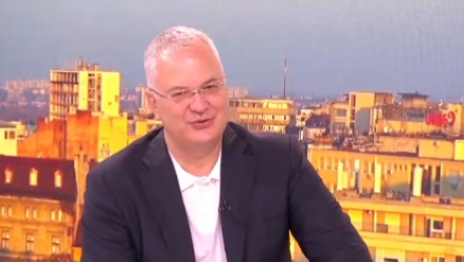 "MA NEMA VEZE ŠTO JE BIO KOČNIČAR..." Šutanovac začuđen izborom Vladimira Obradovića za kandidata Đilasove opozicije