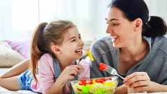 SVE POČINJE U KUĆI Stvorite zdrave navike u ishrani dece