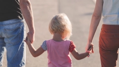 NEMAČKA NA NOGAMA! U toku velika potraga za ocem (29) i ćerkicom (2), posvađao se sa suprugom, pa oteo dete