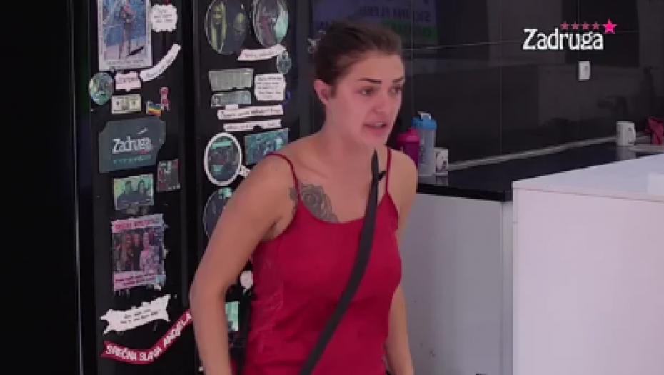 ON JE ZA MENE MRTVA OSOBA Viki uporedila Marka sa sveštenikom iz pakla, pa ogolila dušu o monstruoznom potezu Osmakčićeve porodice