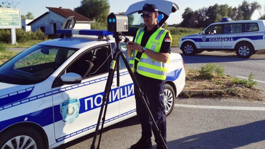 PREKO 500 PREKRŠAJA U JEDNOM DANU Saobraćajna policija obavila kontrolu u Pančevu (FOTO)