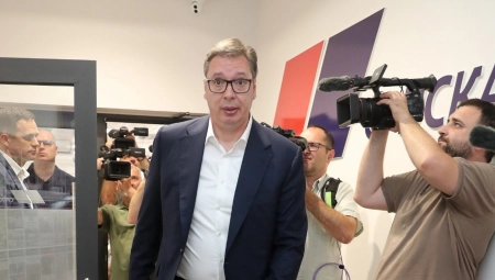 NA SEDNICU PREDSTAVNIŠTVA MEĐU PRVIMA SU STIGLI: Goran Vesić, Siniša Mali, Aleksandar Šapić... (FOTO)