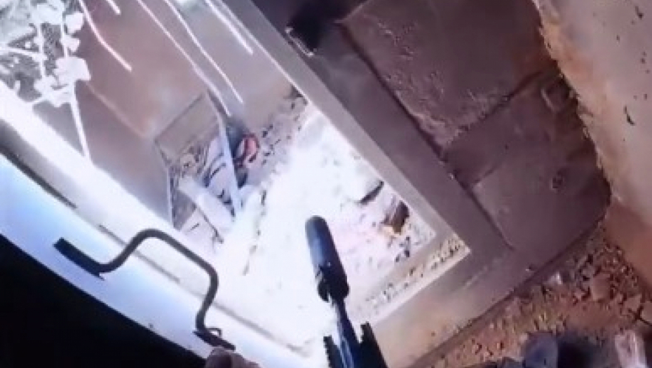 OVO NEMA NI U VIDEO-IGRICAMA Pogledajte kako pripadnici "Vagnera" na juriš zauzimaju ukrajinske rovove (FOTO/VIDEO)
