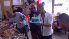 IPAK JE BRINULA Aleksandra se uplašila da Dejan neće dobiti čestitku od njene porodice, a onda je pročitao ovo, Dragojevića ganulo ovo pismo (FOTO)