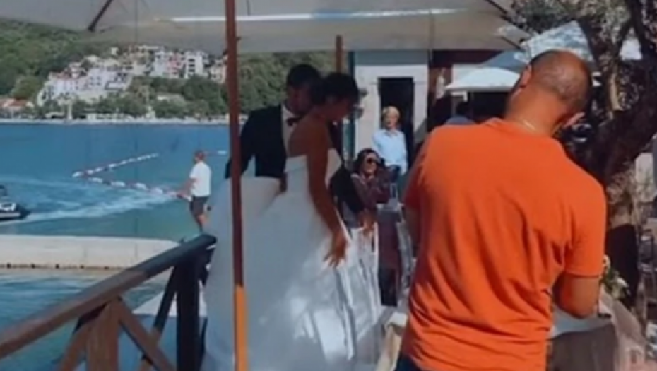 BAJKA NA OBALI MORA Ana Dabović bacila je bidermajer, a evo i kako izgleda restoran u kom se događa magija (FOTO)