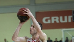 LOŠE VESTI ZA NAVIJAČE ZVEZDE Nikola Ivanović zbog povrede pauzira mesec dana