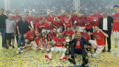 CRVENO-BELI OSVOJILI TRIPLU-KRUNU Ivanović doneo Zvezdi 22. trofej šampiona Srbije i stavio tačku na sjajnu sezonu