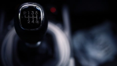 U AUTOMOBILIMA VEĆ TRI DECENIJE POSTOJI OVO DUGME Smanjuje potrošnju za 10 posto, ali vozači mahom ne znaju čemu služi