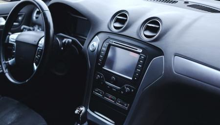 VOZAČI, OBRATITE PAŽNJU Prodavac automobila vam ovo nikad neće reći