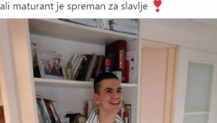 MAJKA BOLESNOG DEČAKA SE POHVALILA KAKO JOJ SIN SPREMAN ZA MATURU Jedan jadan i užasan komentar upućem Veljku je razbesneo Srbiju!