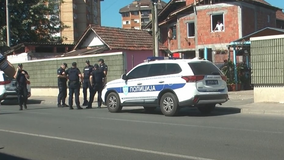 OPŠTI HAOS U ZRENJANINU Uhapšene osobe koje su čašama i stolicama gađale muškarca u poslastičarnici