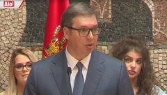 VUČIĆ ČESTITAO MEDICINARIMA I mene su roditelji trpeli dok sam učio do kasno u noć, znam kako je to (VIDEO)