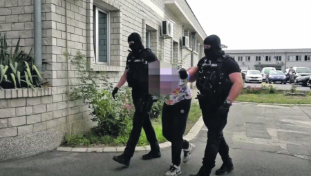 DOLIJAO NOVOSADSKI RAZBOJNIK Napadao mladiće, otimao im satove i novac!