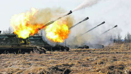 RUSKA PROLEĆNA OFANZIVA Vojne kolone sve duže, a na granici sa Ukrajinom počelo gomilanje tehnike (FOTO)