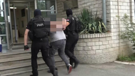 MANIJAK IZA REŠETAKA Proganjao ženu, ulazio joj u stan i slao bolesne poruke!