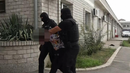 UHAPŠEN NASILNIK SA ZVEZDARE Bivši policajac ujedao ćerku i zeta, unuku udarao u glavu i stomak, oglasio se MUP!