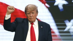 TRAMP TRAJNO SUSPENDOVAN! Bivši predsednik SAD se ne vraća!