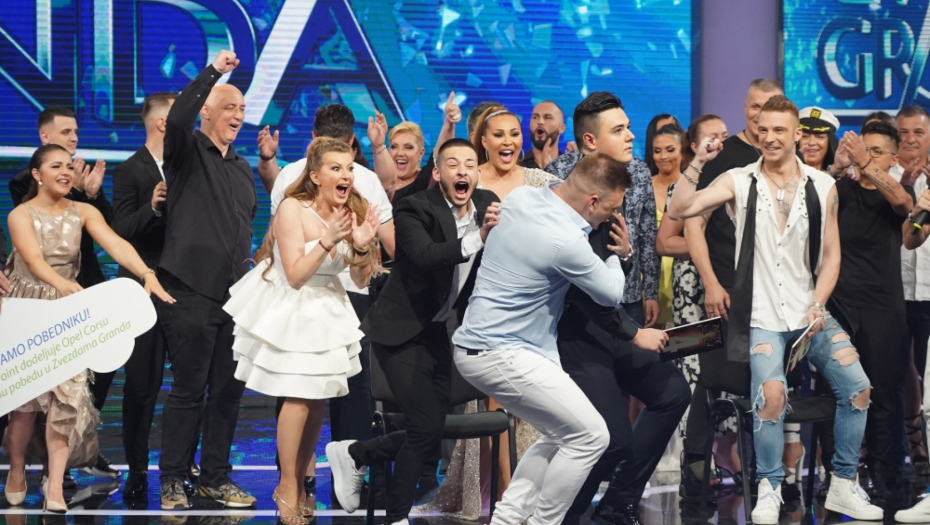 PRISTIGLO JE SKORO 400.000 PORUKA Objavljeni zvanični rezultati finala Zvezda Granda, on je najvise iznenadio, a evo ko je osvojio najmanje glasova