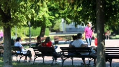 NOVA POMOĆ DRŽAVE Još sto hiljada vaučera na po 5000 dinara je spremno