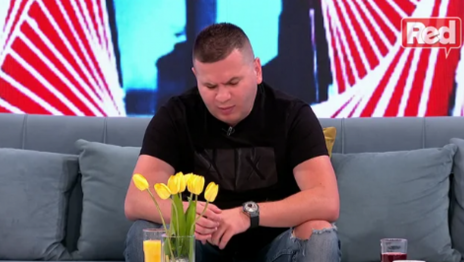 MORAŠ DA BUDEŠ OLOŠ DA BI TO URADIO Bivši zadrugar Bojan žestoko opleo po Dalili i Dejanu: Vucaraće se oni i posle Zadruge