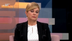 KOLINDA IZDALA PUTINA Kvasila je majicu s njim u svlačionici, a sada se slizala sa MI6 agentom