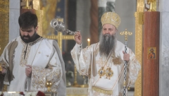 LITURGIJOM POČELO OBELEŽAVANJE VIDOVDANA Patrijarh Porfirije služi liturgiju u manastiru Gračanica