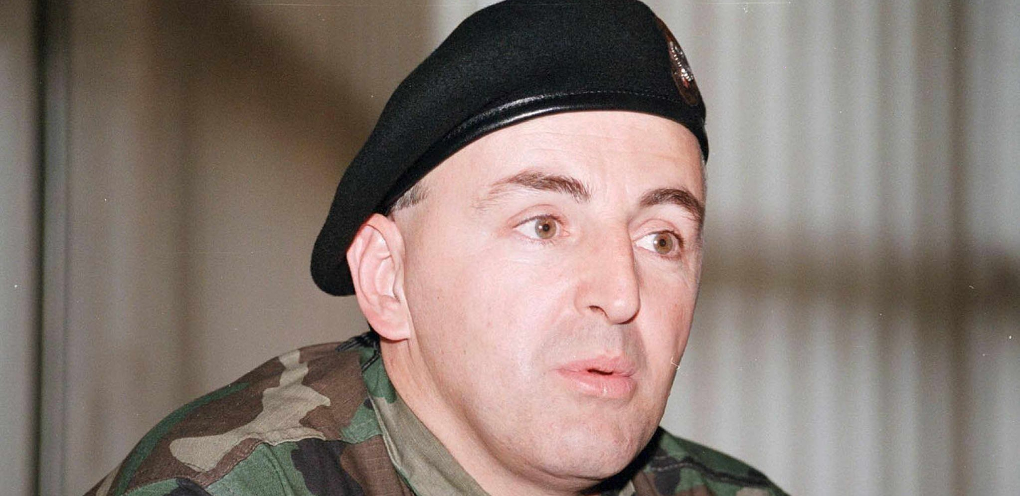 BIO U CRVENIM BERETKAMA I RATOVAO SA ARKANOM Evo ko je uhapšeni pucač iz Konobe!