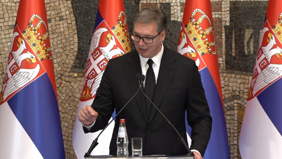 VIDOVDANSKA ODLIKOVANJA NAJZASLUŽNIJIMA Vučić: Laureati postali deo našeg nacionalnog neba, oni koje treba pratiti i koji pomeraju granice (FOTO)
